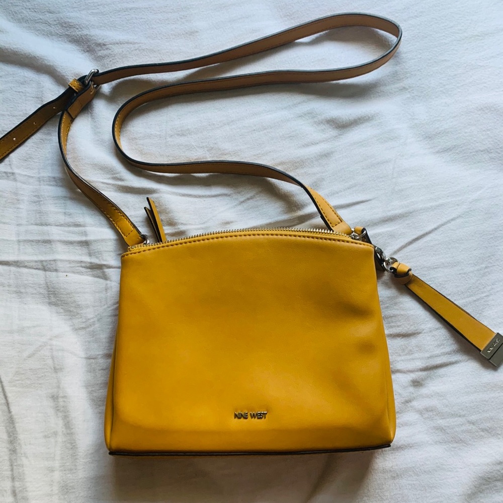 Nine West cross over hand bag